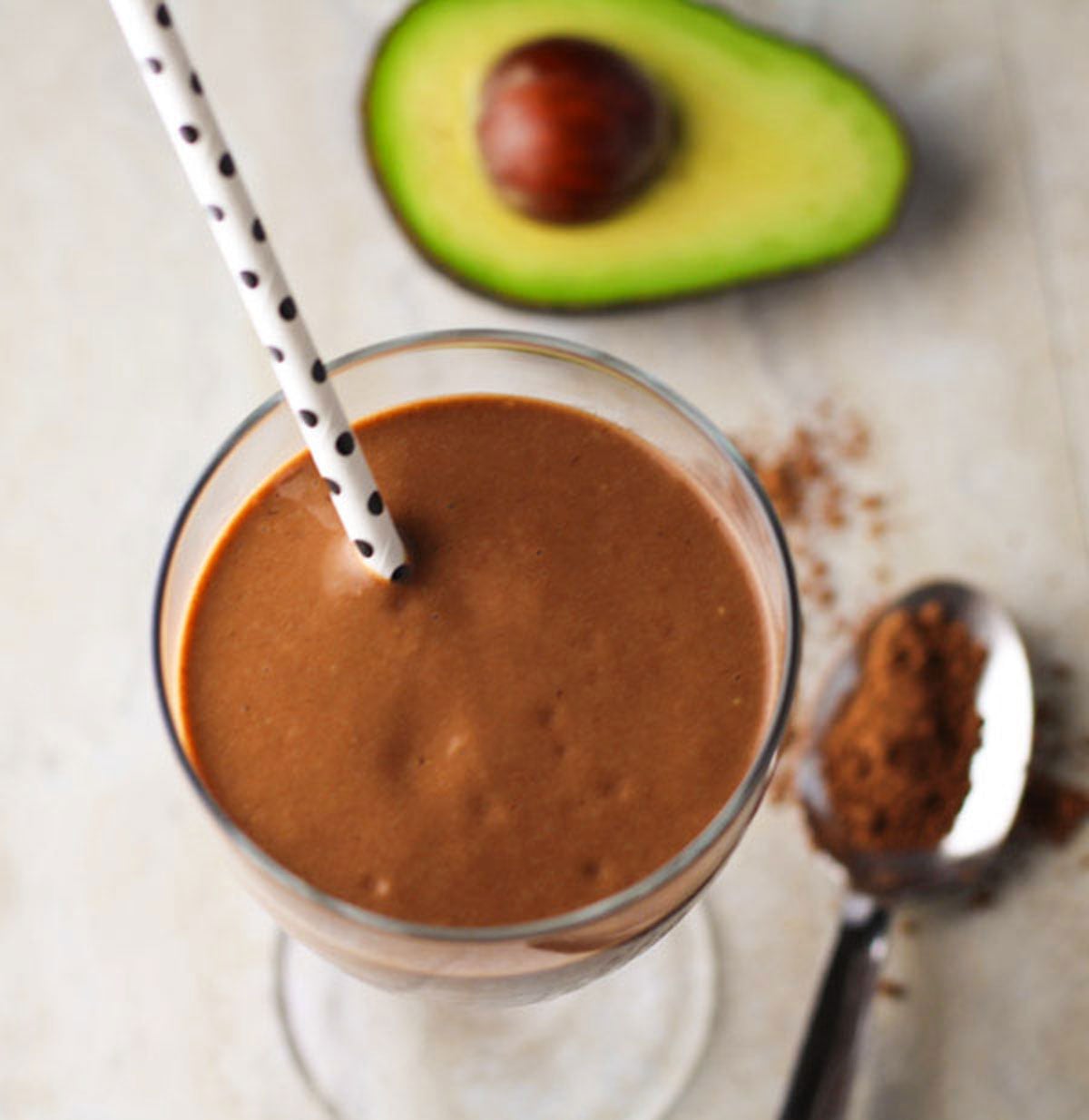 The Ultimate Chocolate Avocado Smoothie: Wholesome & Customizable